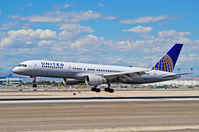 N514UA @ KLAS - United Airlines Boeing 757-222 N514UA (cn 24839/305)

Las Vegas - McCarran International (LAS / KLAS)
USA - Nevada, May 11, 2011
Photo: Tomás Del Coro - by Tomás Del Coro