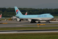 HL7600 @ LOWW - Korean Air Cargo @ VIE - by Gianluca Raberger