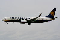 EI-DPT @ EIDW - Ryanair - by Chris Hall