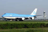 PH-BFW @ EHAM - KLM 747 departing Schiphol - by Joop de Groot