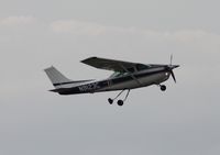 N9123C @ LAL - Cessna R182