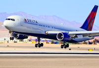 N129DL @ KLAS - Delta Air Lines Boeing 767-332 N129DL / 129 (cn 24079/209)

Las Vegas - McCarran International (LAS / KLAS)
USA - Nevada, June 02, 2011
Photo: Tomás Del Coro - by Tomás Del Coro
