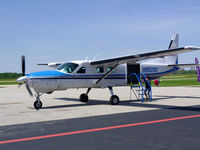 N9529G @ KMWO - 1988 Cessna 208B - by Allen M. Schultheiss