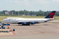 N663US @ EHAM - Delta Airlines - by Chris Hall