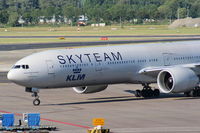PH-BVD @ EHAM - KLM B777 in Skyteam colour scheme - by Chris Hall