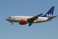 LN-RPA @ EBBR - Arrival of flight SK589 to RWY 25L - by Daniel Vanderauwera