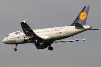 D-AIBE @ VIE - Lufthansa - by Chris Jilli