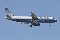 N486UA @ KORD - United Airlines Airbus A320-232, UAL690 arriving from KSFO, RWY 10 approach KORD. - by Mark Kalfas