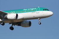 EI-EDP @ EBBR - Arrival of flight EI630 to RWY 02 - by Daniel Vanderauwera