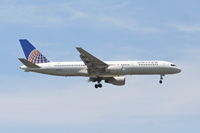 N507UA @ KORD - United Airlines Boeing 757-222, UAL815 arriving from KLGA, RWY 10 approach KORD. - by Mark Kalfas