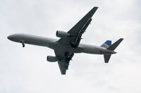 N528UA @ KORD - Short final to OHare, with new Continental paint - by Patrick Sullivan