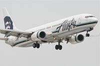 N319AS @ KORD - Alaska Airlines Boeing 737-990, ASA20 arriving from KSEA, RWY 14R approach KORD. - by Mark Kalfas