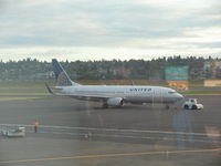 N24212 @ KPDX - Portland - by Ronald Barker