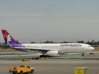 N381HA @ LAX - Taxiing to runway 24L for take off - by Helicopterfriend