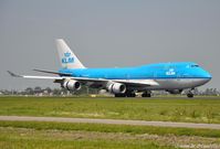PH-BFS @ EHAM - KLM Boeing - by Jan Lefers