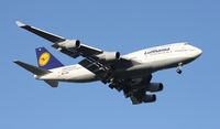 D-ABVL @ MCO - Lufthansa 747