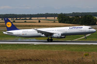 D-AISD @ VIE - Lufthansa - by Chris Jilli