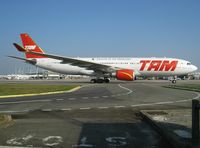 PT-MVL @ LFPG - Seen taxying to gate at Terminal 1, Victor-Lima still sports the previous livery and is understood to act as a retrojet by keeping this livery for time to come. - by Alain Durand