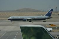 N666UA @ DEN - Taken at Denver International Airport, in March 2011 whilst on an Aeroprint Aviation tour - by Steve Staunton
