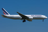 F-GSPP @ LFPG - Air France - by Thomas Posch - VAP