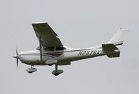 N2376X @ YIP - Cessna 182S