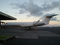 N725MM @ HNL - Parked at Air Service Hawaii FBO - by CIH