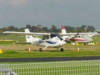 VH-FPV @ YMMB - Cessna 172S at Moorabbin - by red750