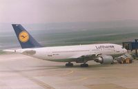 D-AIDH @ EDDL - Lufthansa - by ghans