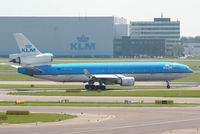PH-KCB @ EHAM - KLM Royal Dutch Airlines - by Chris Hall
