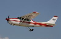 C-GIVY @ KOSH - Cessna T182