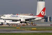 TC-JGB @ VIE - Turkish Airlines - by Joker767