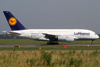 D-AIMG @ VIE - Lufthansa - by Joker767