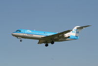 PH-KZW @ EBBR - Arrival of flight KL1723 to RWY 25L - by Daniel Vanderauwera