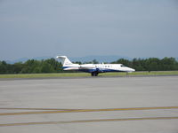 N625FX @ KCHO - CHO, VA - by Ronald Barker