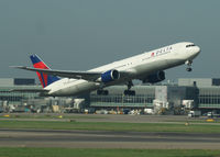 N831MH @ EGLL - London-Heathrow, October 10, 2010 - by Charlie Golf Photos