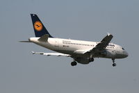 D-AIBE @ EBBR - Flight LH1010 is descending to RWY 02 - by Daniel Vanderauwera