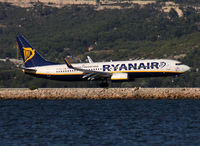 EI-EKS @ LFML - Landing rwy 13L - by Shunn311