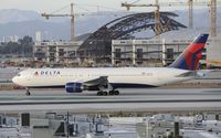 N1402A @ KLAX - Arriving at LAX - by Todd Royer
