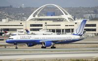 N543UA @ KLAX - Arriving at LAX - by Todd Royer