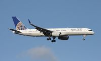 N12125 @ MCO - United 757-200 - by Florida Metal