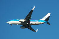 PH-BGI @ EGCC - KLM Boeing 737-7K2 on approach - by David Burrell