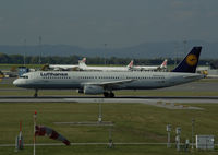 D-AISJ @ LOWW - Lufthansa Airbus A321 - by Thomas Ranner