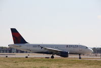 N316NB @ KMSP - @ KMSP - by David Engfer