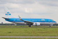 PH-BGL @ EHAM - KLM 737-700 - by Andy Graf-VAP