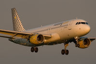 EC-KLB @ EHAM - Vueling A320 - by Andy Graf-VAP