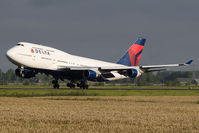 N675NW @ EHAM - Delta Airlines 747-400
