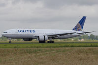 N780UA @ EHAM - United Airlines 777-200