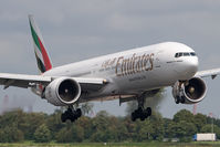 A6-ECL @ EHAM - Emirates 777-300 - by Andy Graf-VAP