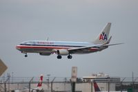 N860NN @ MIA - American 737 - by Florida Metal
