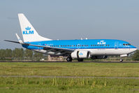 PH-BGQ @ EHAM - KLM 737-700 - by Andy Graf-VAP